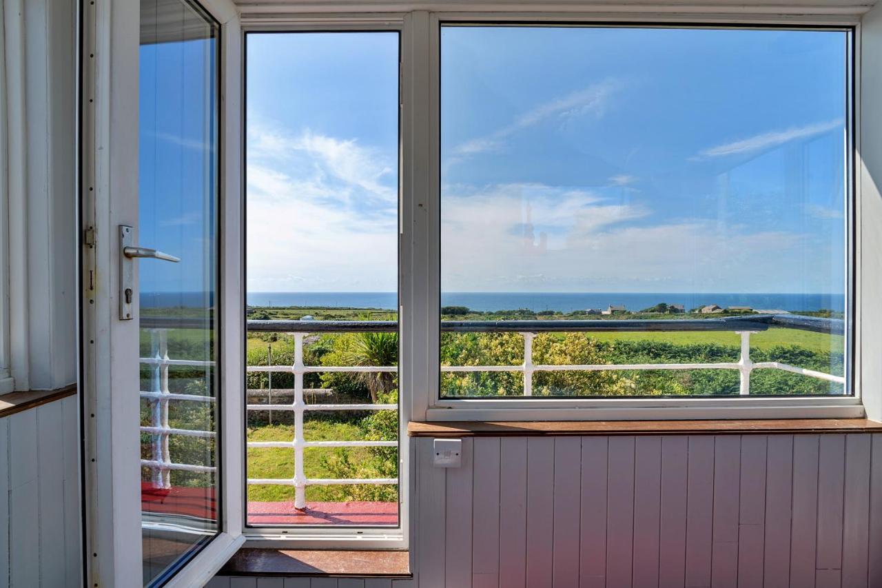 Finest Retreats - The Watchtower At Western Watch Lower Boscaswell 外观 照片
