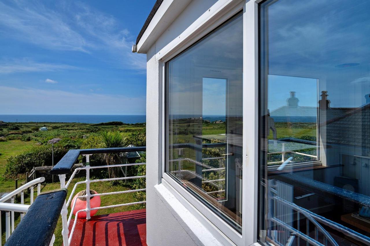 Finest Retreats - The Watchtower At Western Watch Lower Boscaswell 外观 照片