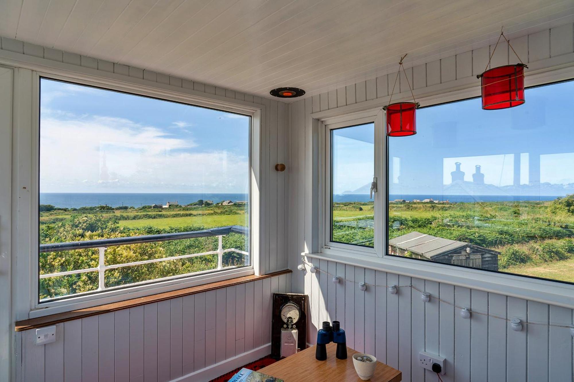 Finest Retreats - The Watchtower At Western Watch Lower Boscaswell 外观 照片